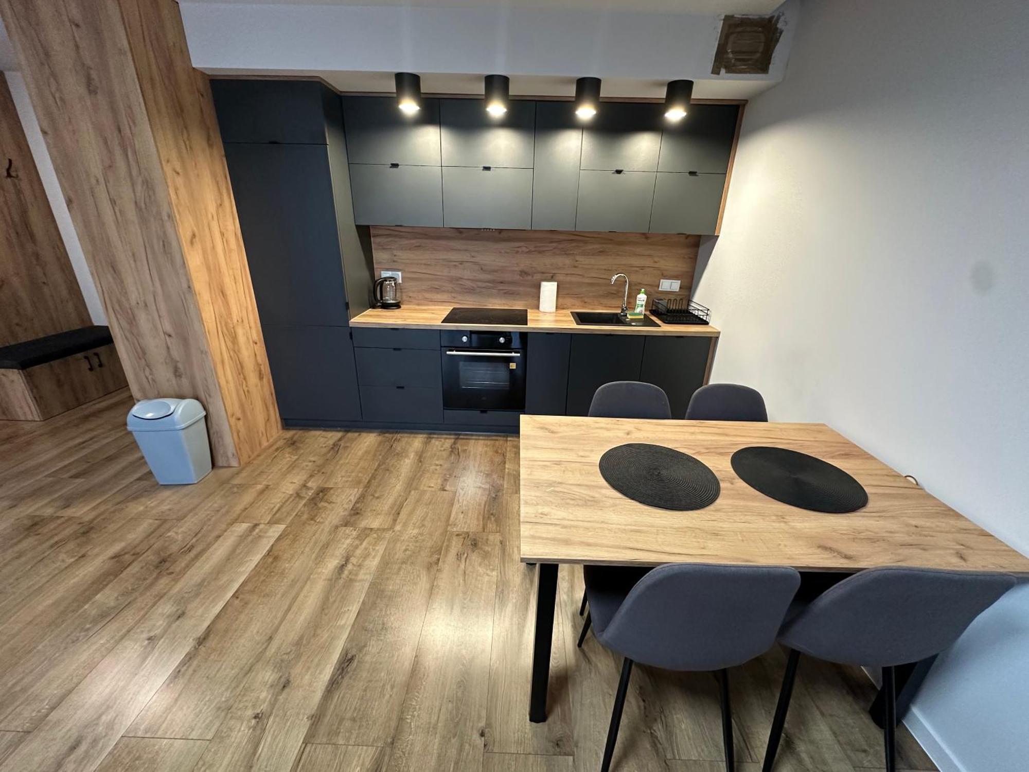 Apartament Osiedle Legionow 2 凯尔采 外观 照片
